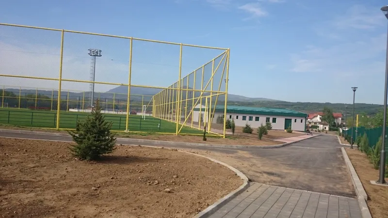 Kompleks otvorenih sportskih terena Podina